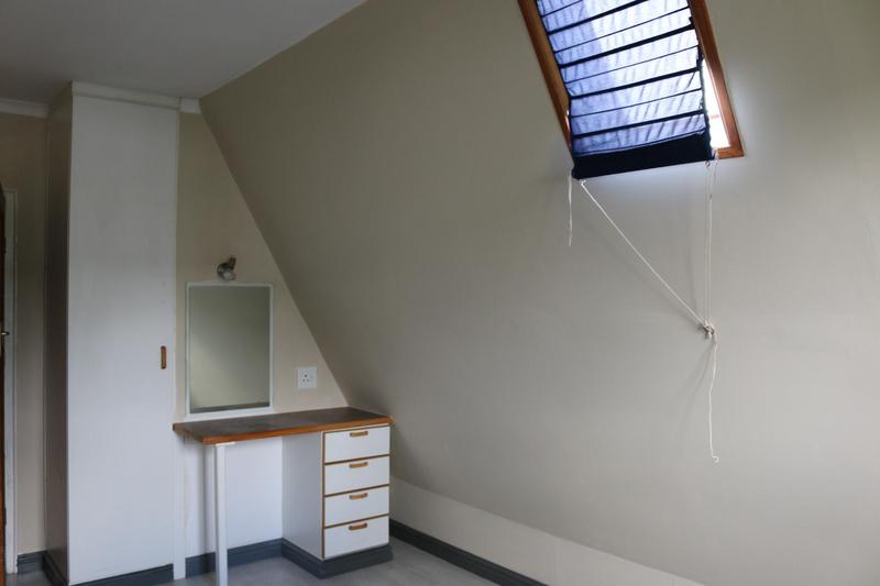 To Let 3 Bedroom Property for Rent in Simons Town Western Cape